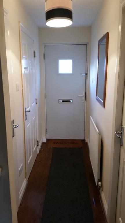 Livingston Ideal Commuter House Екстериор снимка